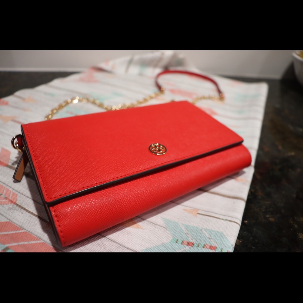 Tory Burch Robinson Chain wallet